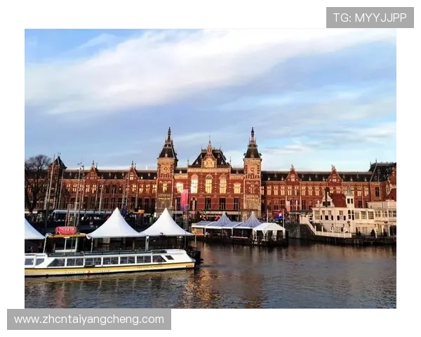 澳门太阳网城：集娱乐、购物、餐饮于一体的综合性休闲娱乐中心，满足您的多样需求